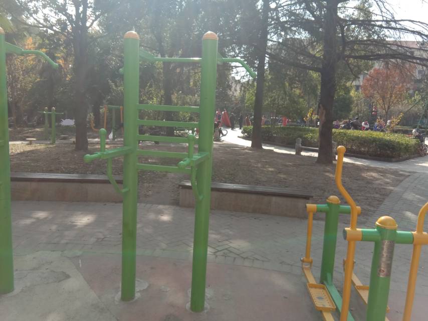 多功能訓(xùn)練器