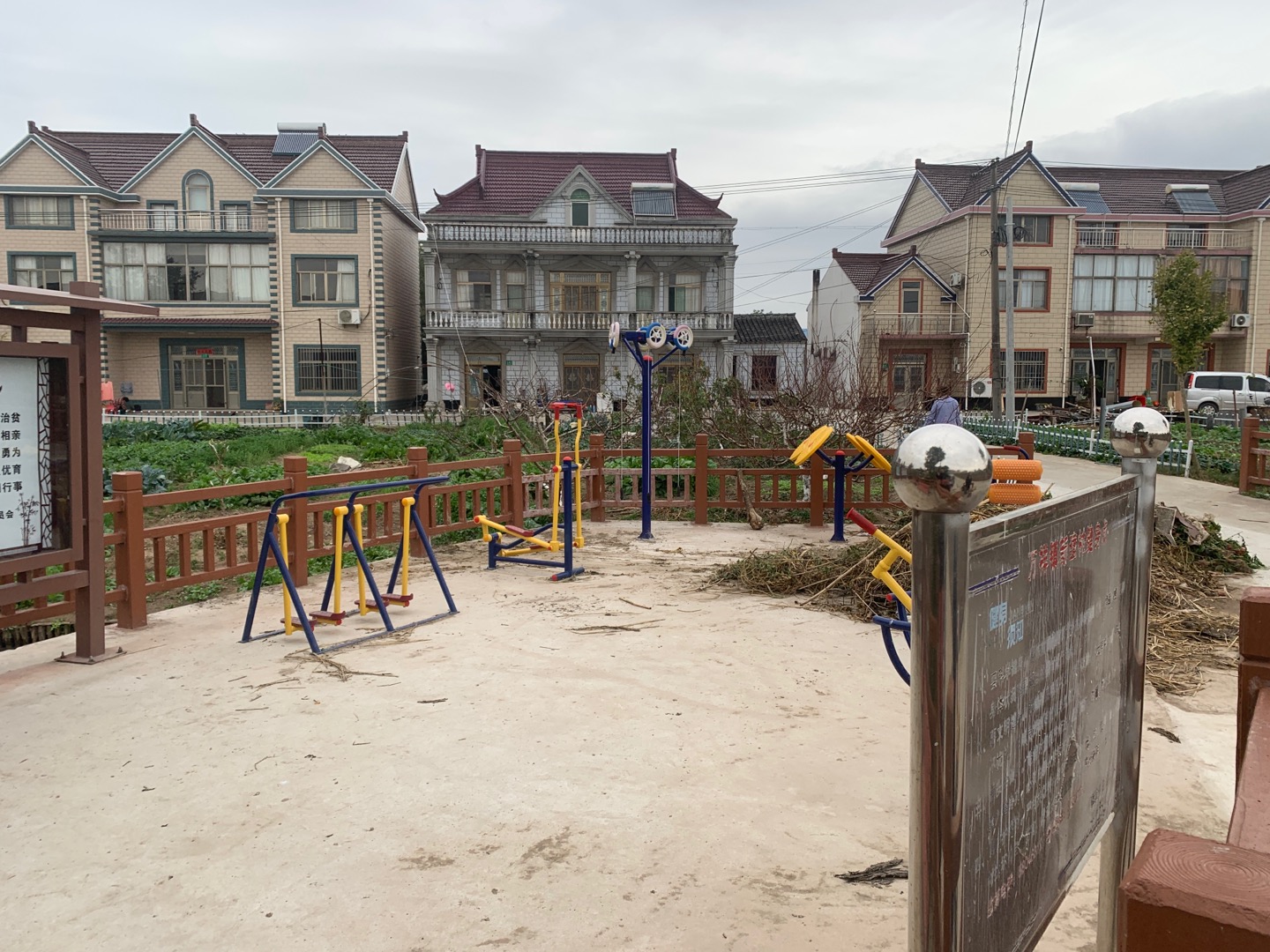 萬祥鎮(zhèn)新建村健身點(diǎn)