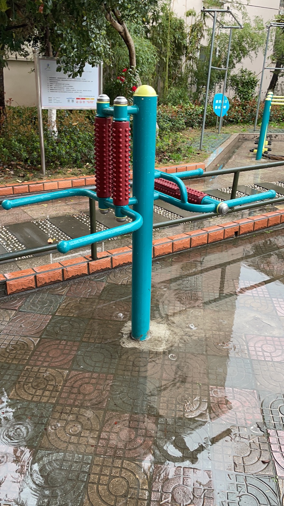 互動(dòng)式腰背按摩器