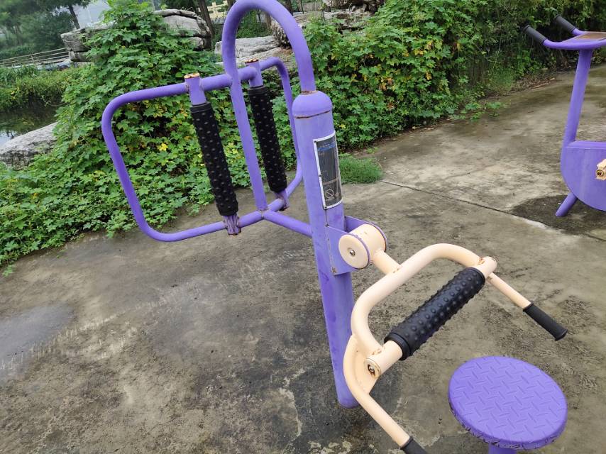 腰背按摩器 腰背按摩器