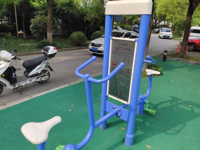 雙立柱健身車 雙立柱健身車