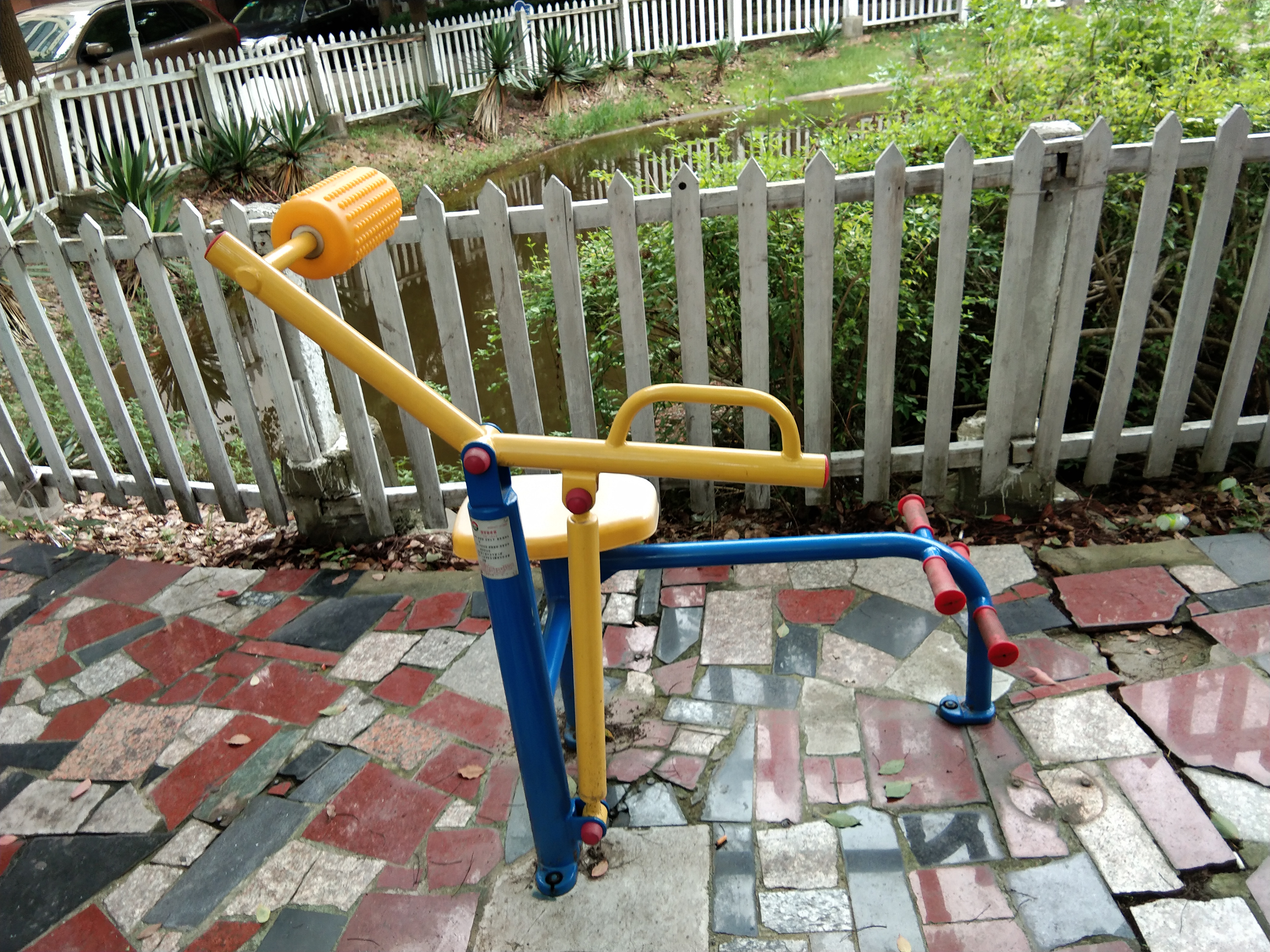 腹背鍛煉器 腹背鍛煉器