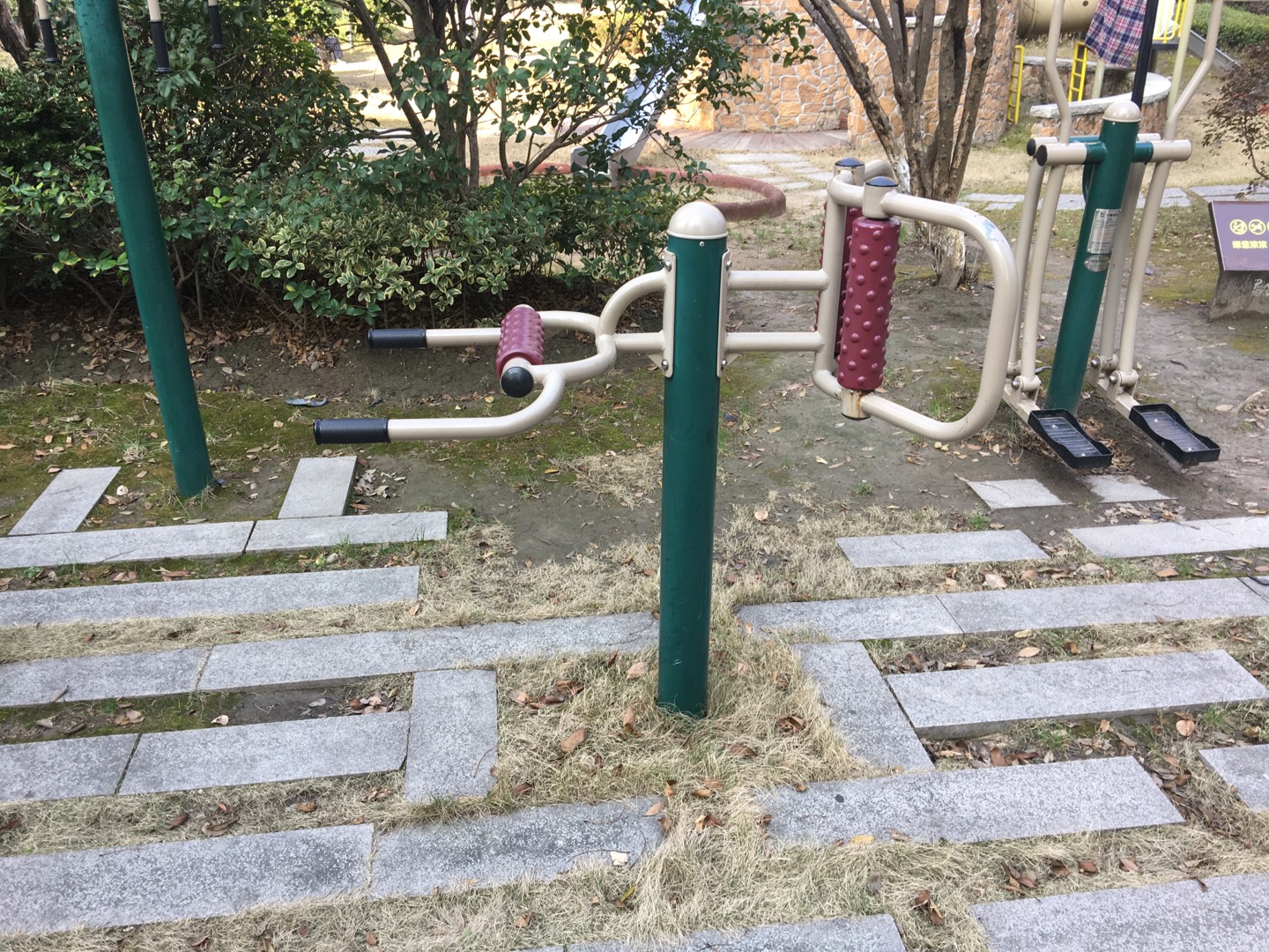 腰背按摩器 腰背按摩器