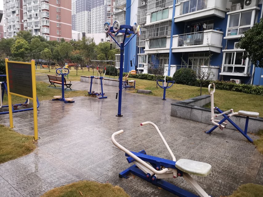 澧溪居委健身點