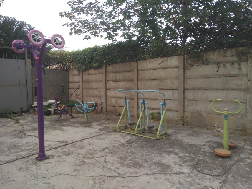 洪東居委健身點(diǎn)B