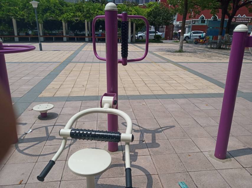 坐式腰背按摩器 坐式腰背按摩器