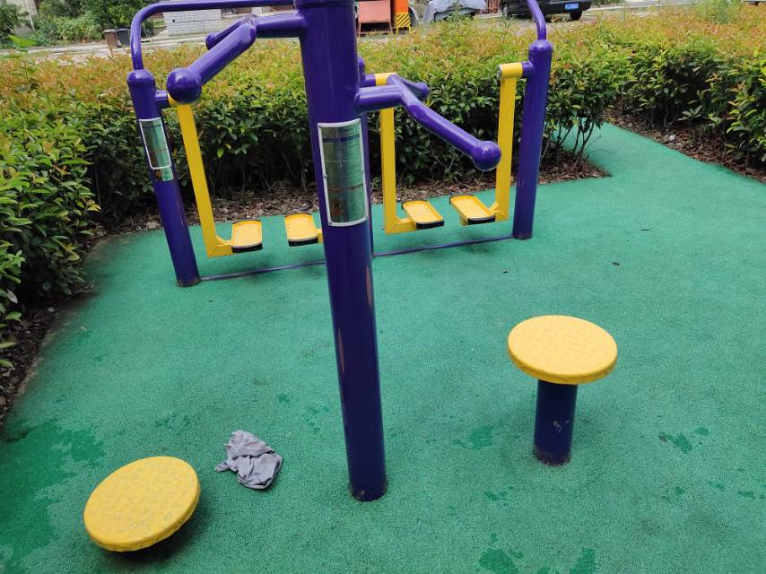 雙立柱扭腰器 雙立柱扭腰器