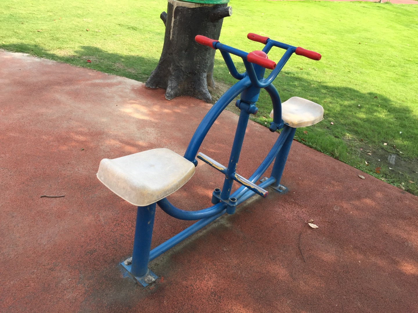 雙人蹬腿器 雙人蹬腿器