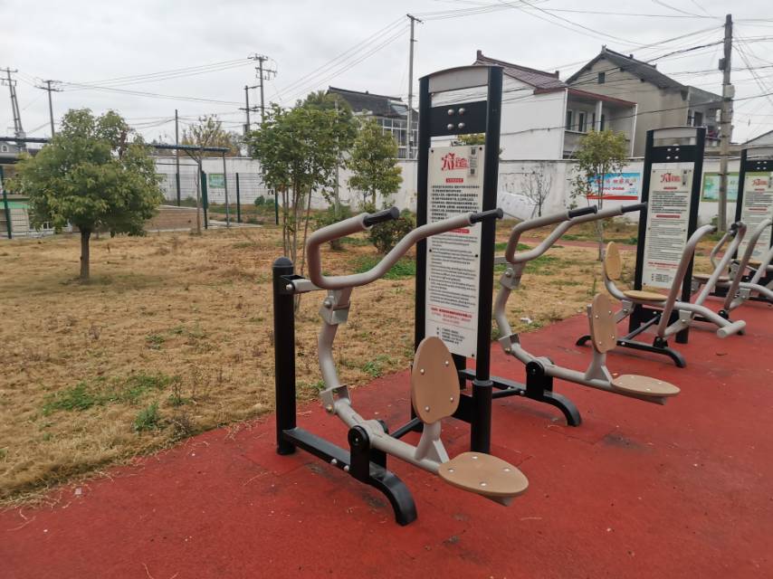 自重式高拉訓(xùn)練器