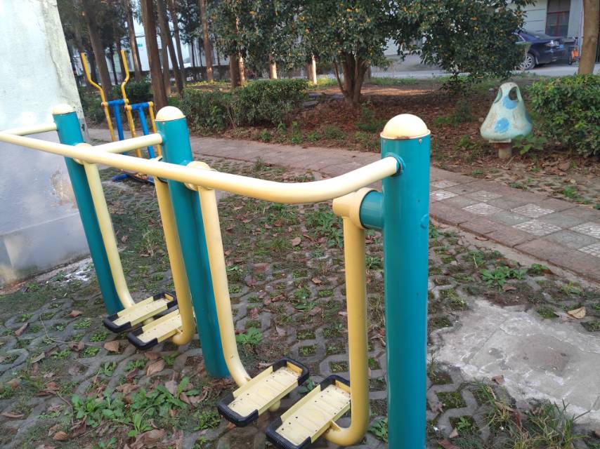 雙位太空漫步機(jī)