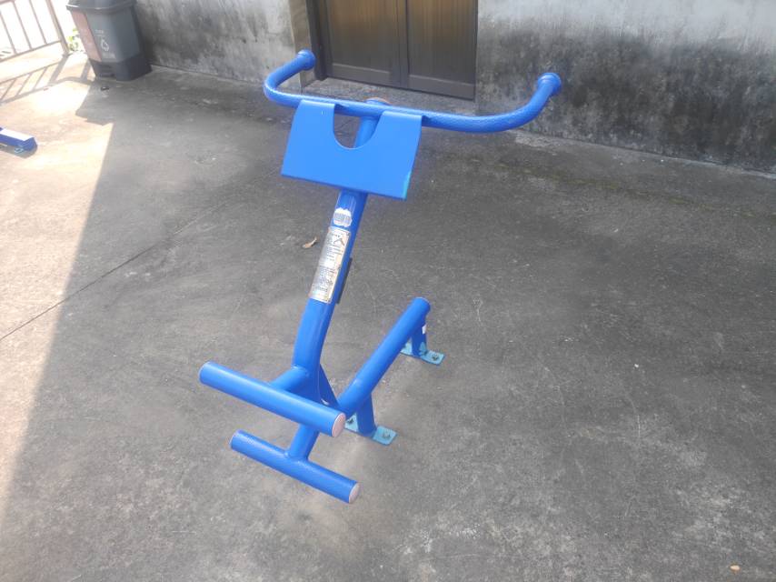 背肌訓(xùn)練器