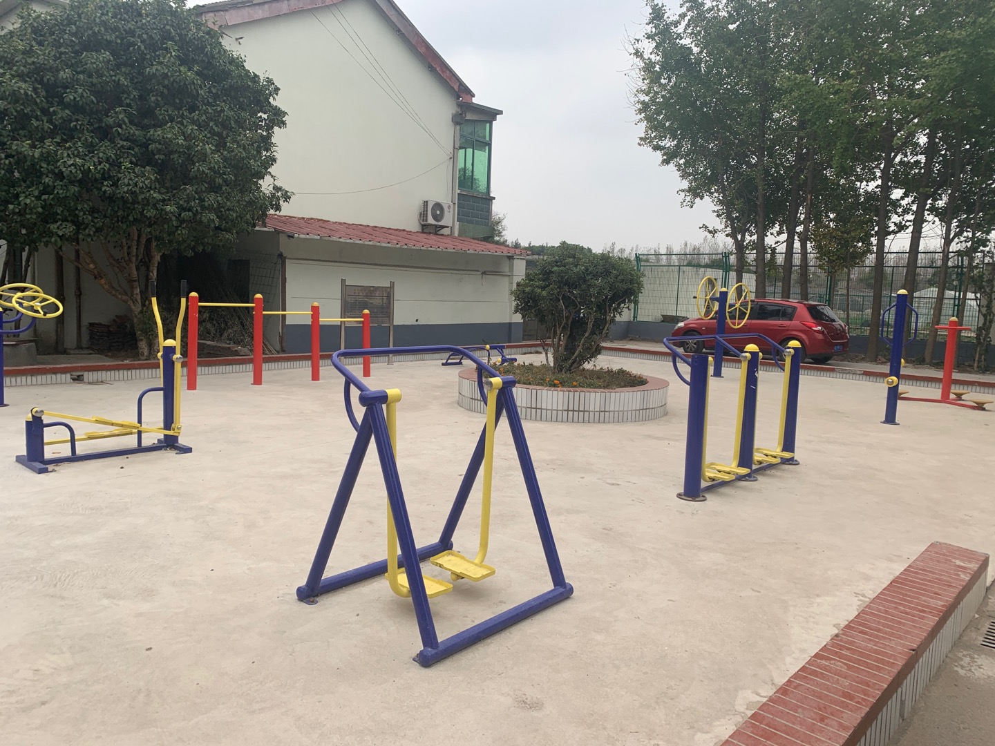 浦東新區(qū)高東鎮(zhèn)永新村村民委員會健身苑點(diǎn)1