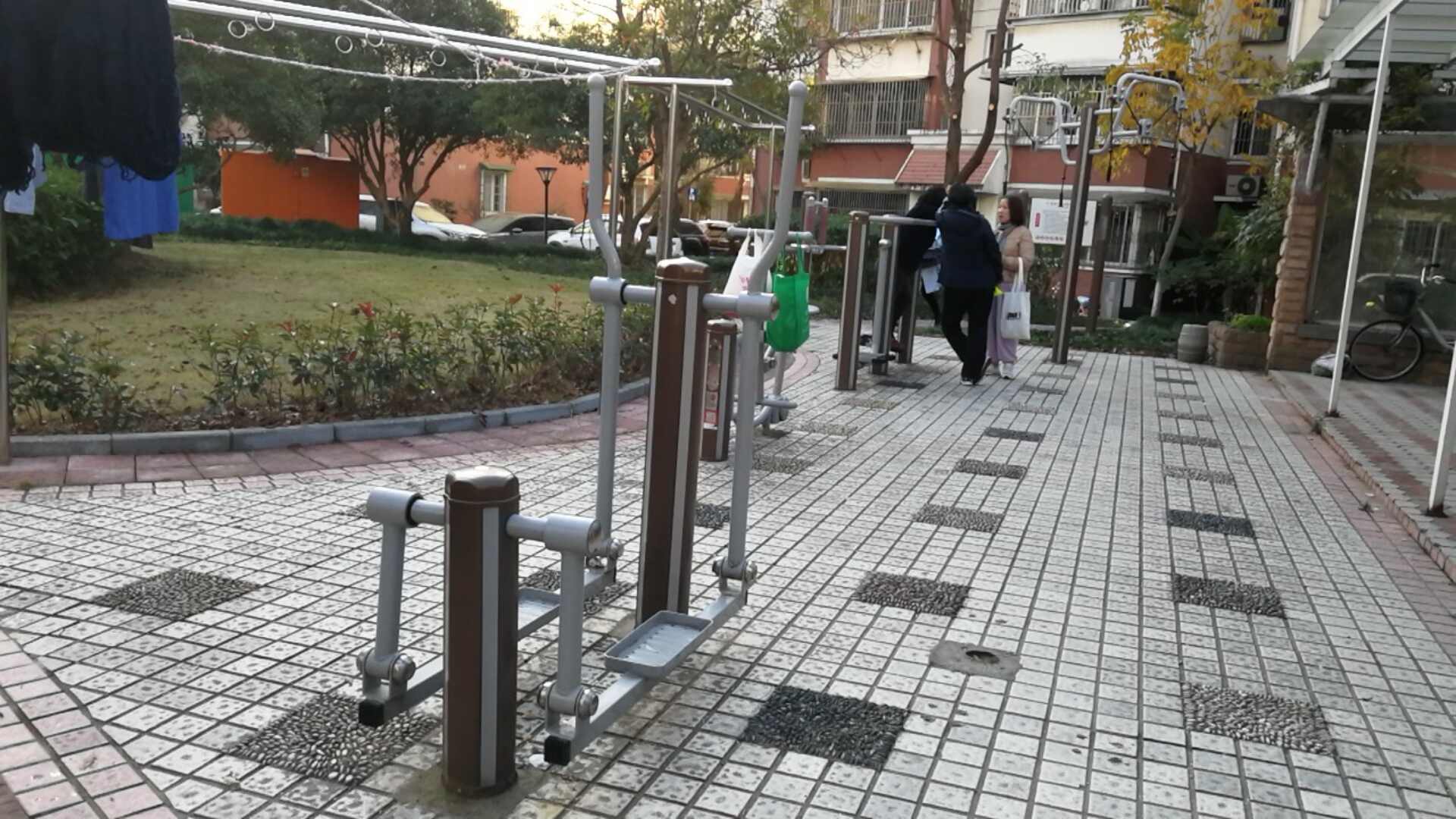 金玉苑2市民益智健身苑點(diǎn)