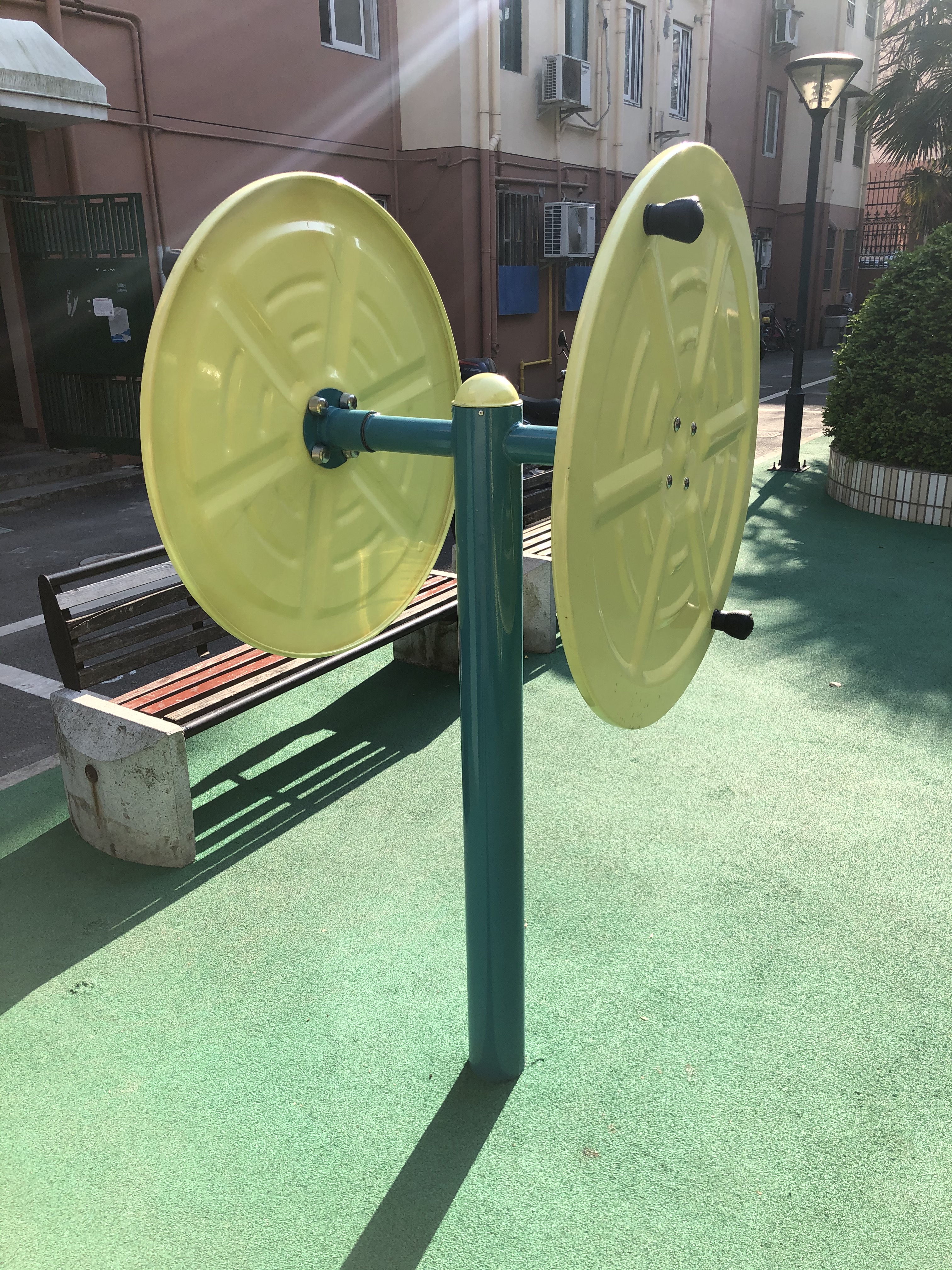 芳華路253弄健身點(diǎn)