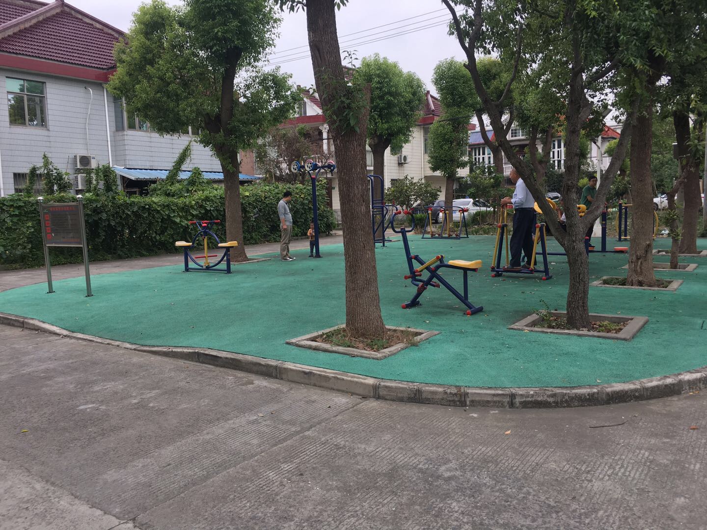 聚豐苑健身點(diǎn)（43號東）