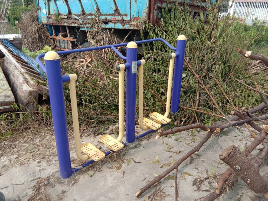 二位地埋漫步機(jī) 二位地埋漫步機(jī)