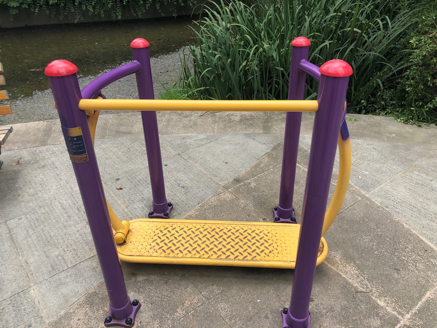 晃板健身器 晃板健身器