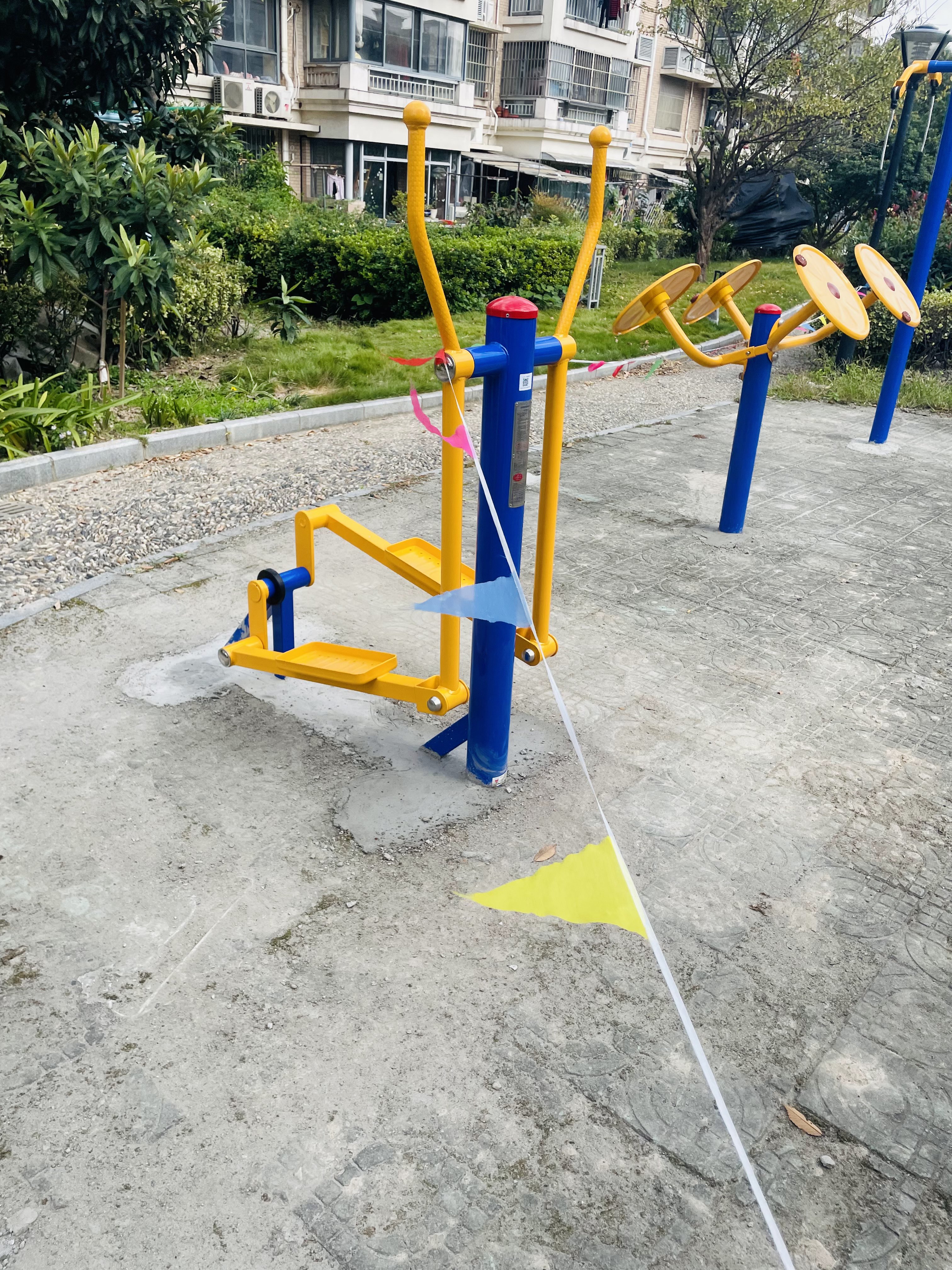 室外橢圓機(jī) 室外橢圓機(jī)