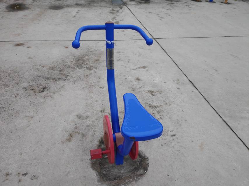 直立健身車(chē)