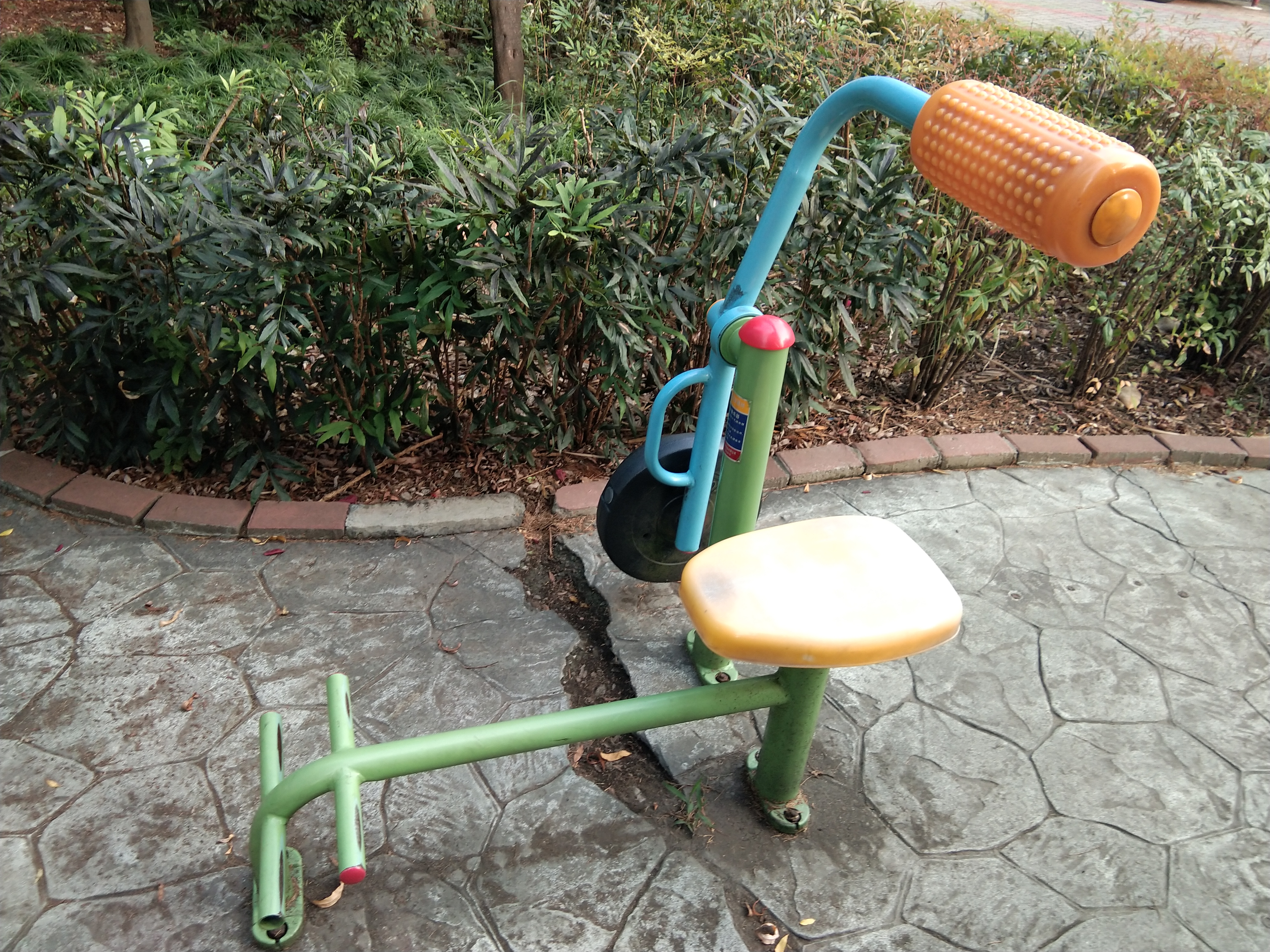 腹背鍛煉器 腹背鍛煉器