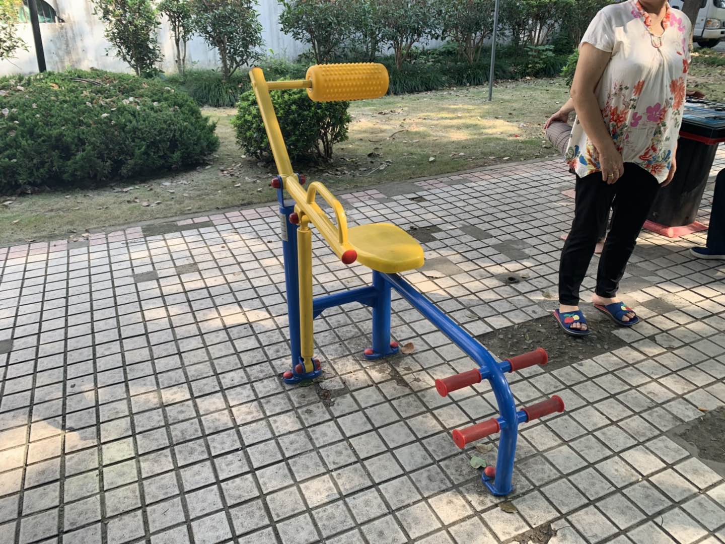 腹背鍛煉器 腹背鍛煉器