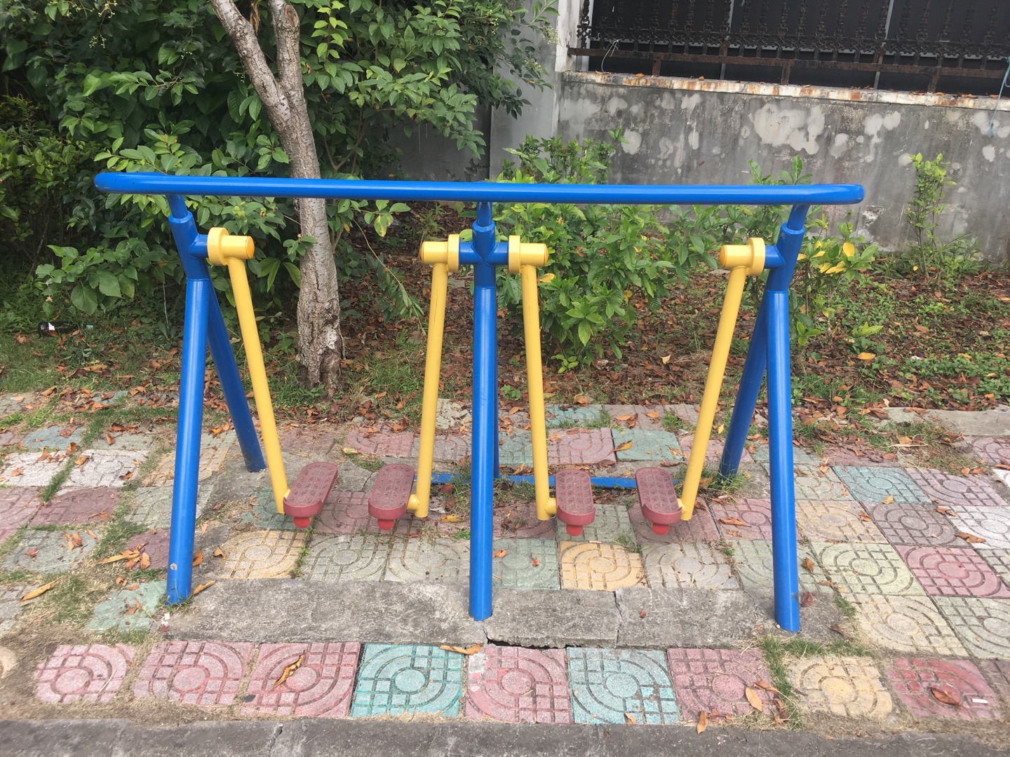 漫步機(jī) 漫步機(jī)