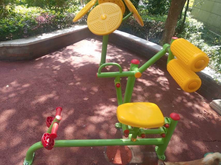 腹背鍛煉器 腹背鍛煉器