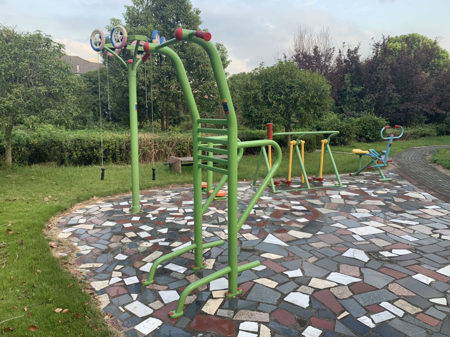 多功能鍛煉器 多功能鍛煉器