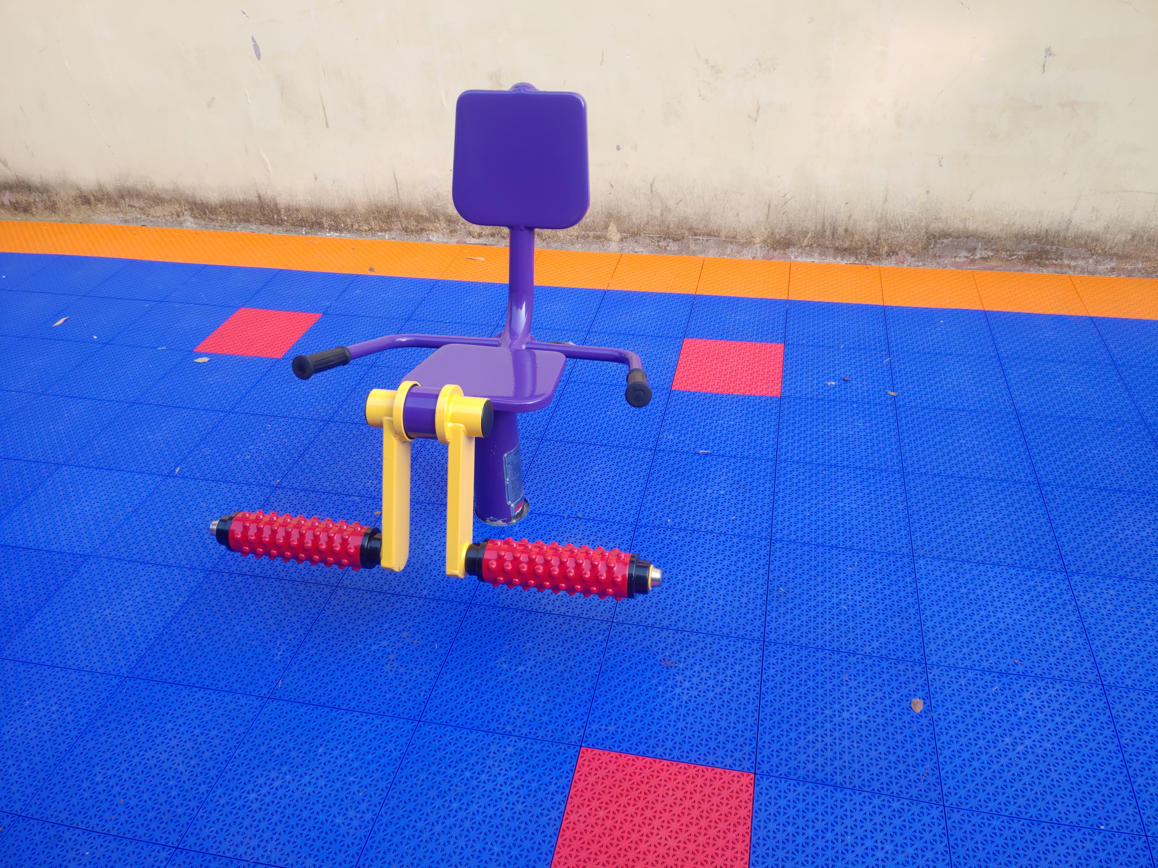 膝關(guān)節(jié)訓(xùn)練器