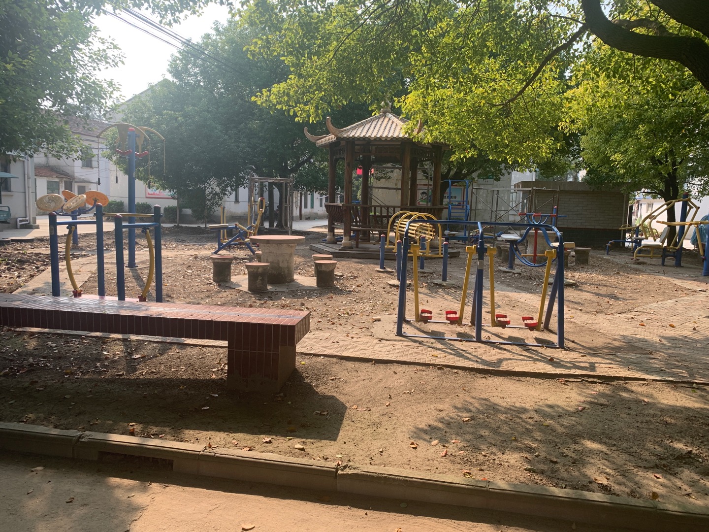 躍進一村健身點