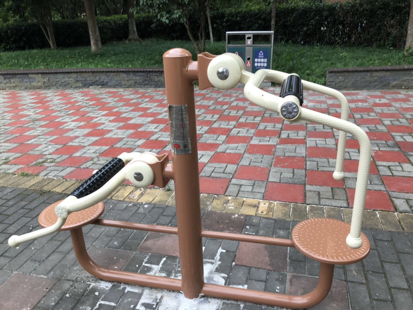 頸腰按摩器 頸腰按摩器