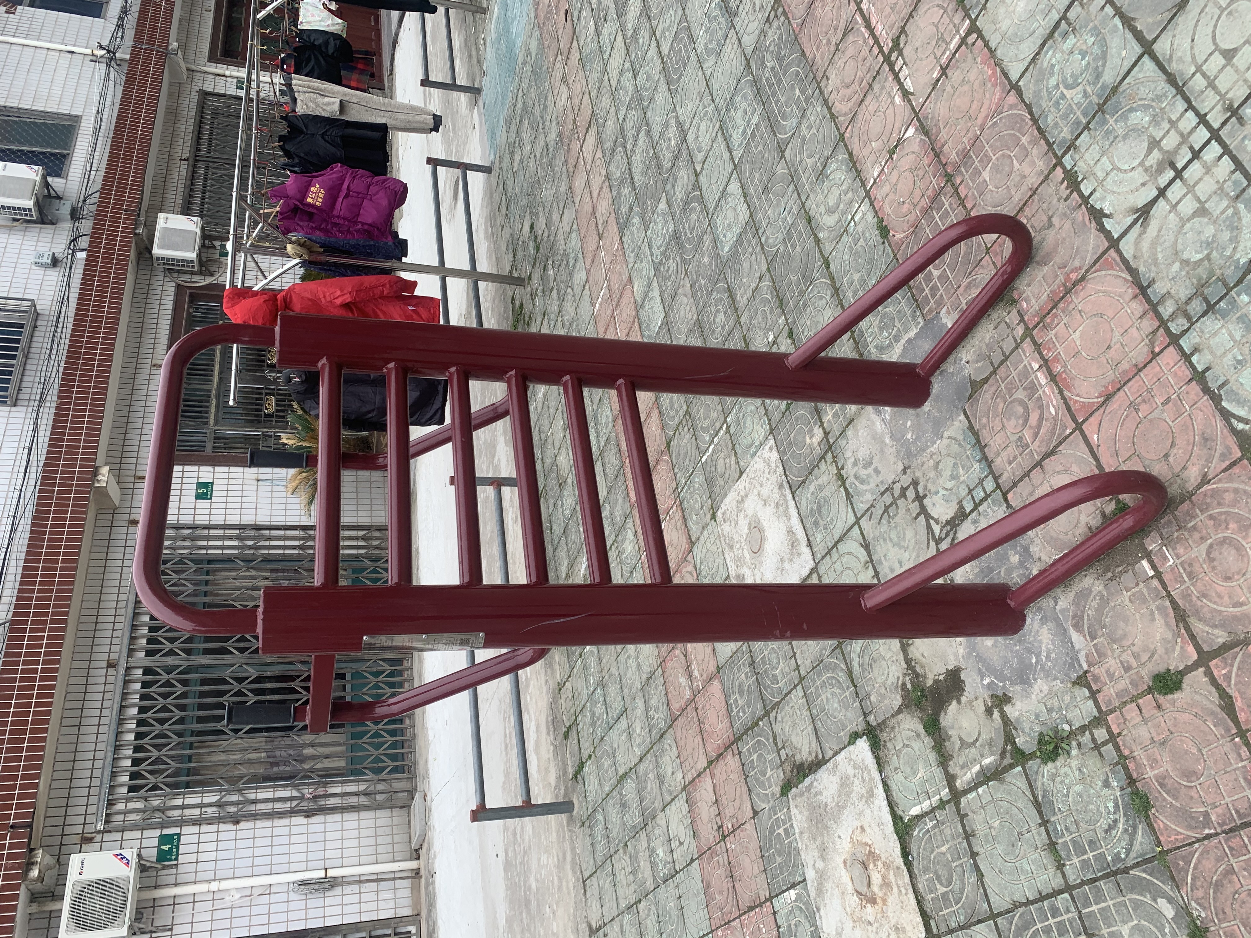 多功能訓練器 多功能訓練器