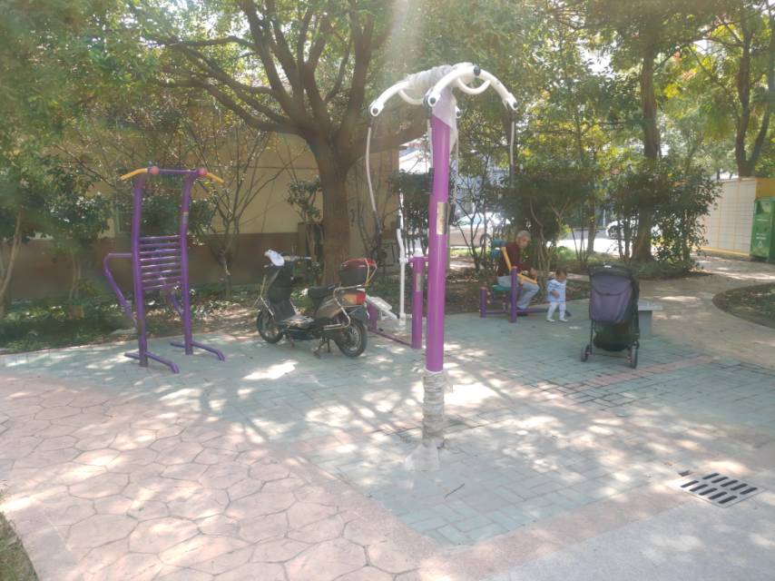 通波小廣場健身點