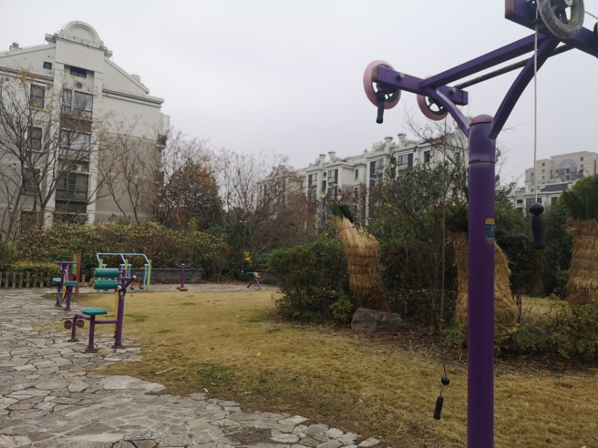 怡園小區(qū)健身點