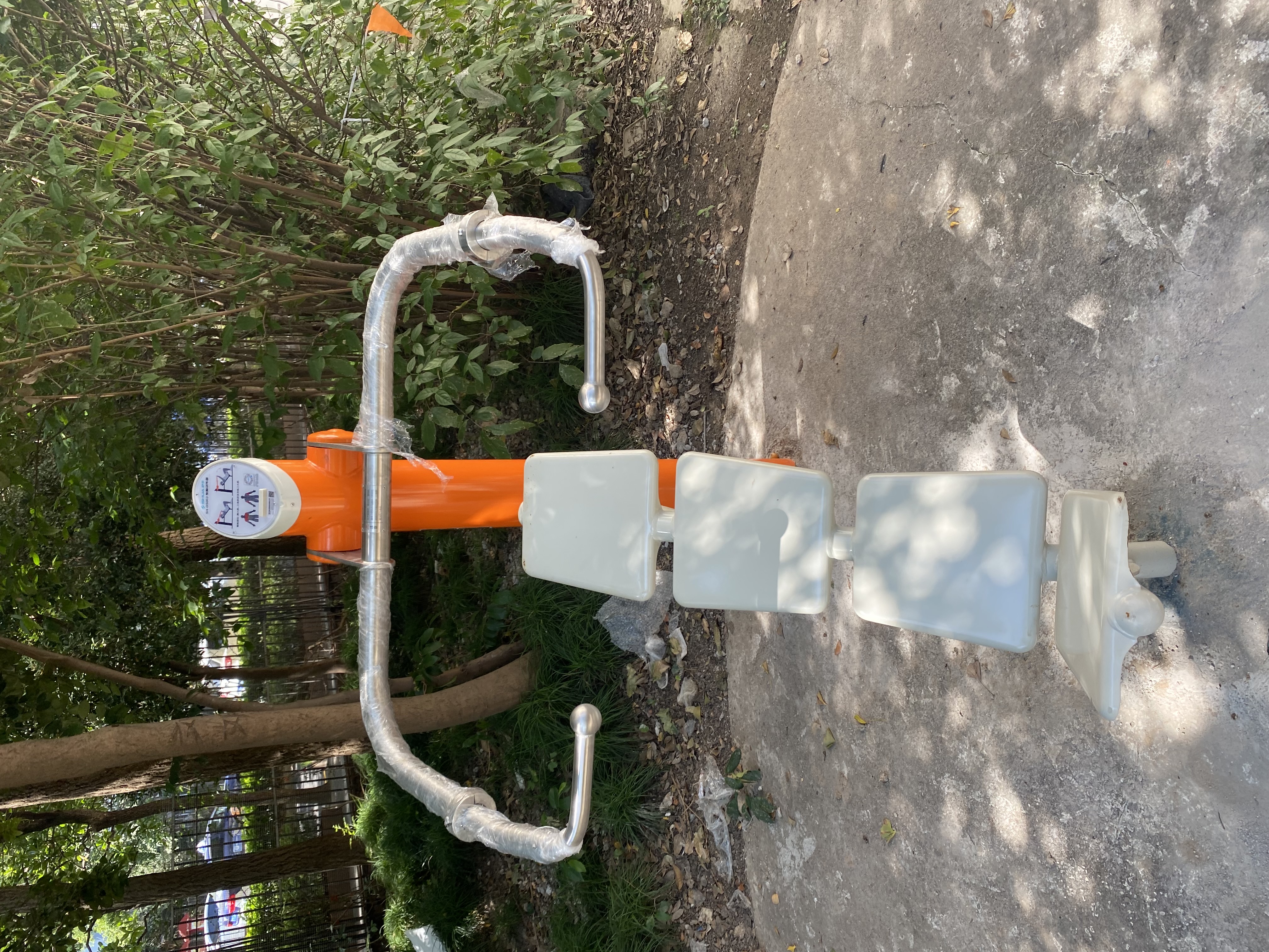 坐推坐拉器 坐推坐拉器