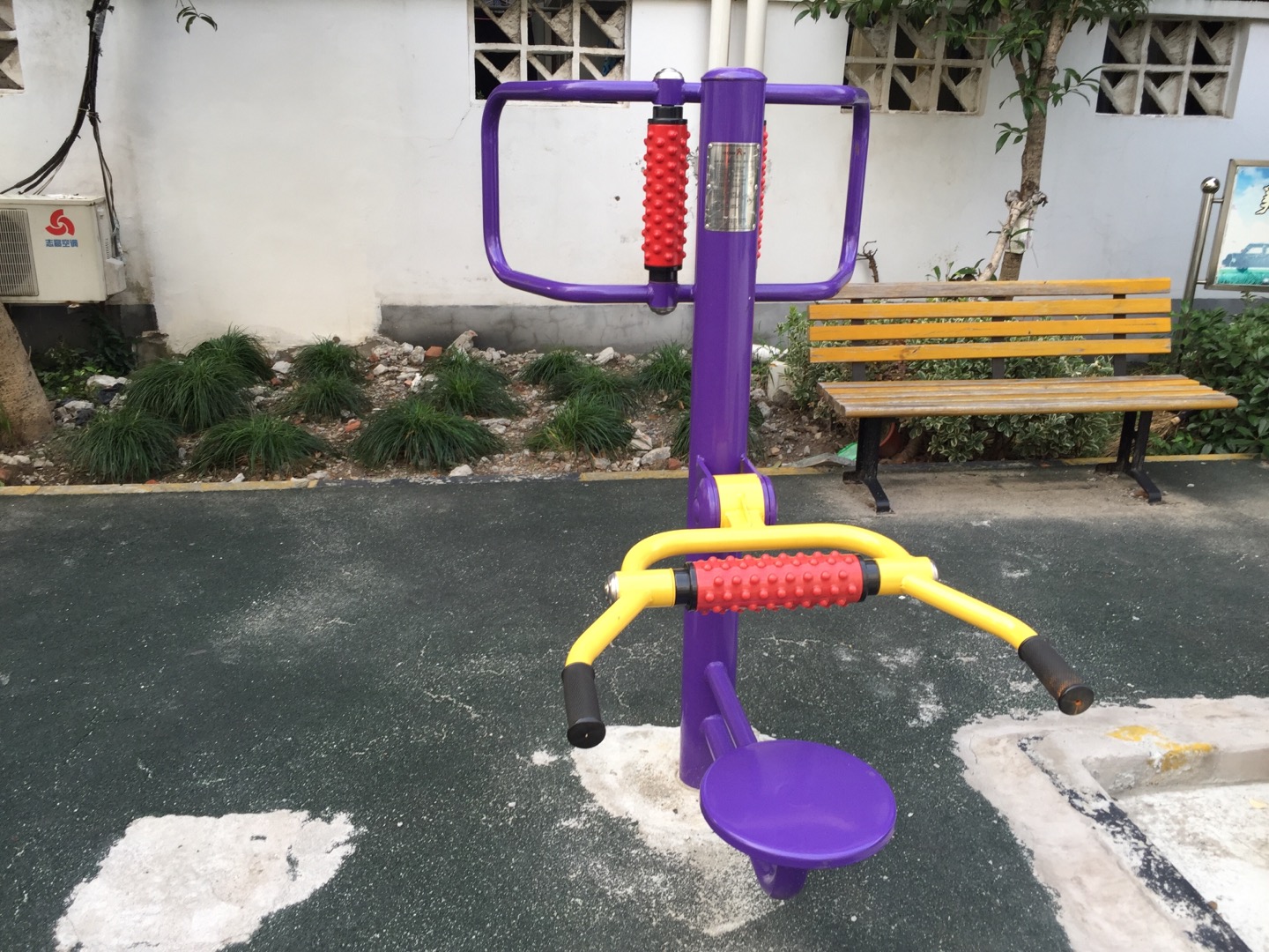 腰背按摩器 腰背按摩器