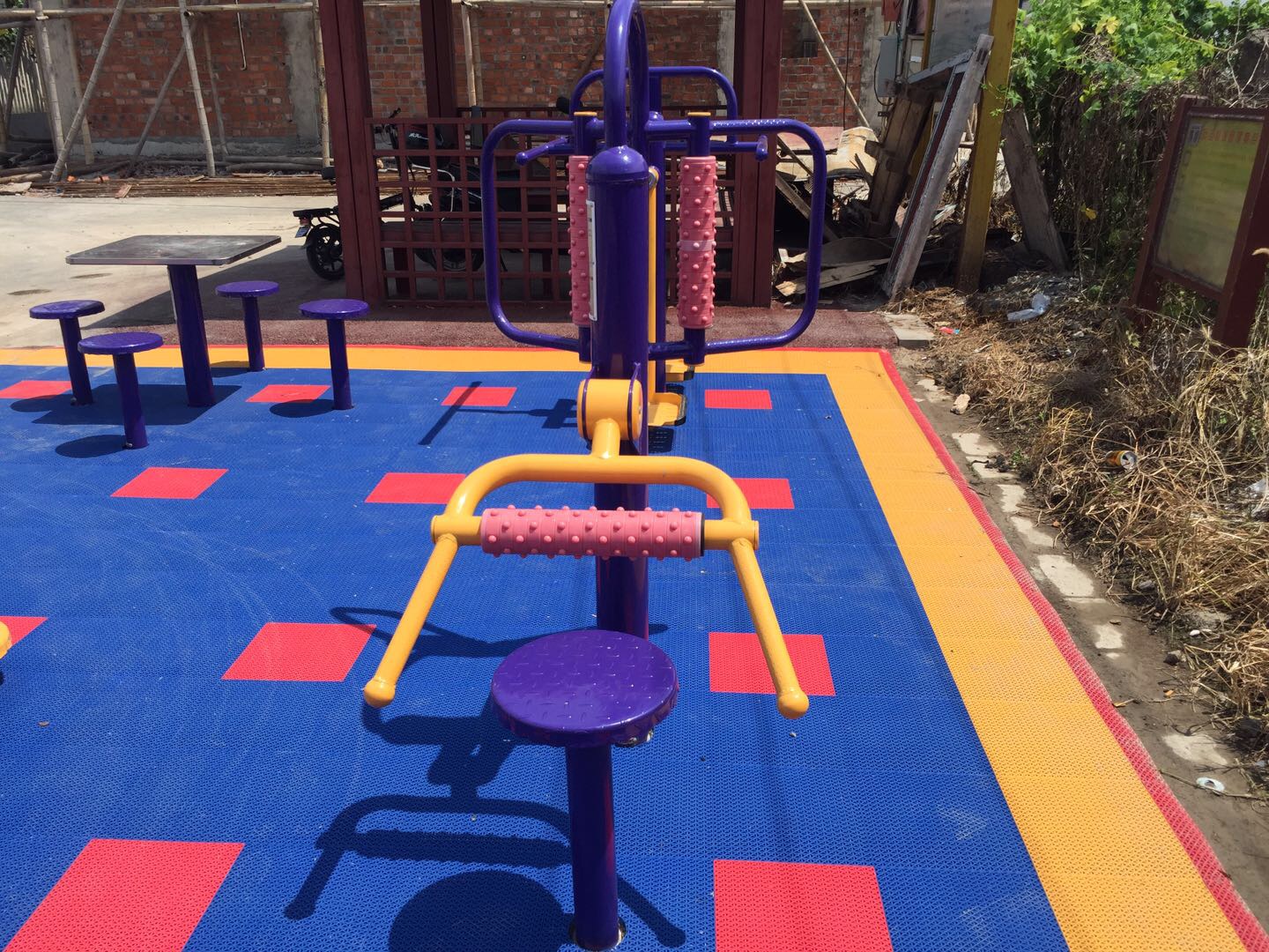 腰背按摩器 腰背按摩器