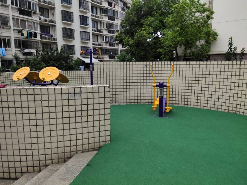 佳樂(lè)苑健身點(diǎn)1