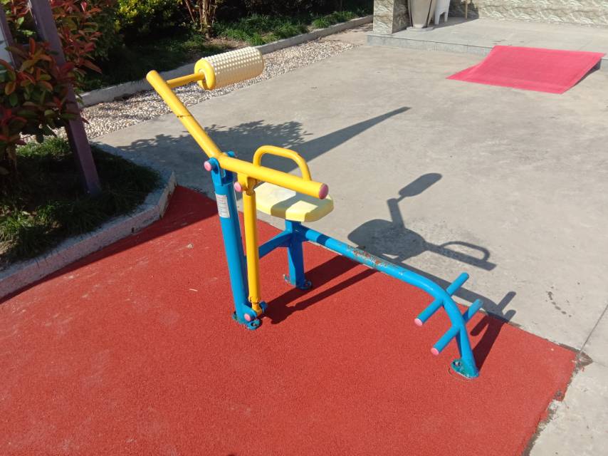 腹背鍛煉器 腹背鍛煉器