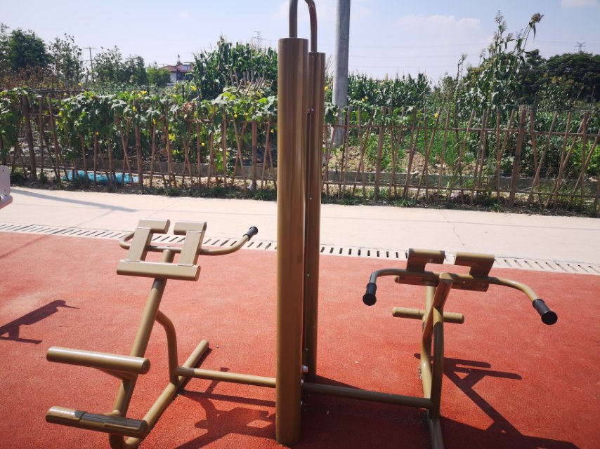 背肌訓(xùn)練器