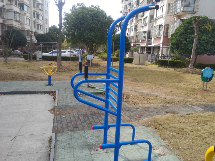 多功能訓(xùn)練器