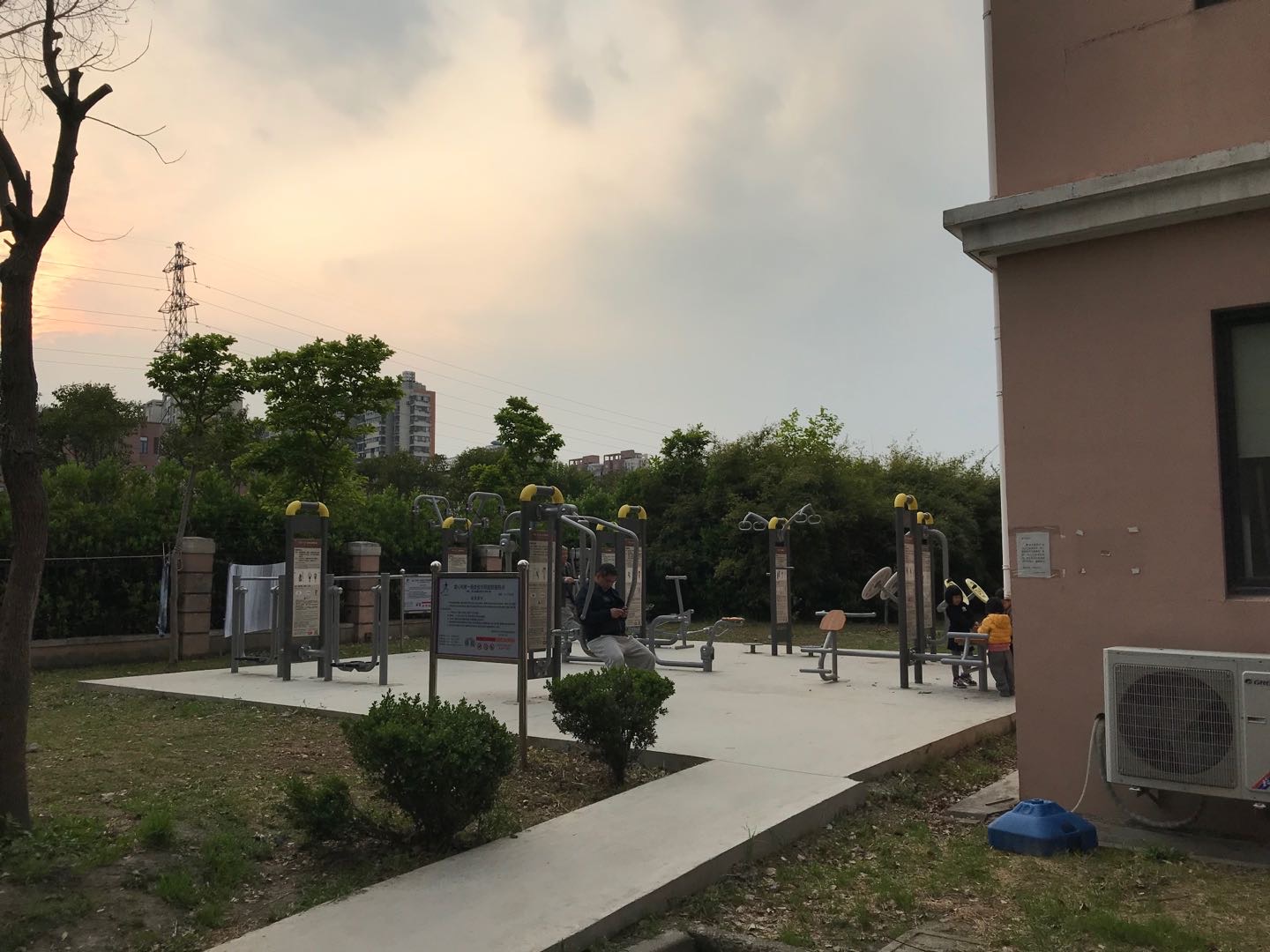 金沁苑第一居委會市民益智健身點