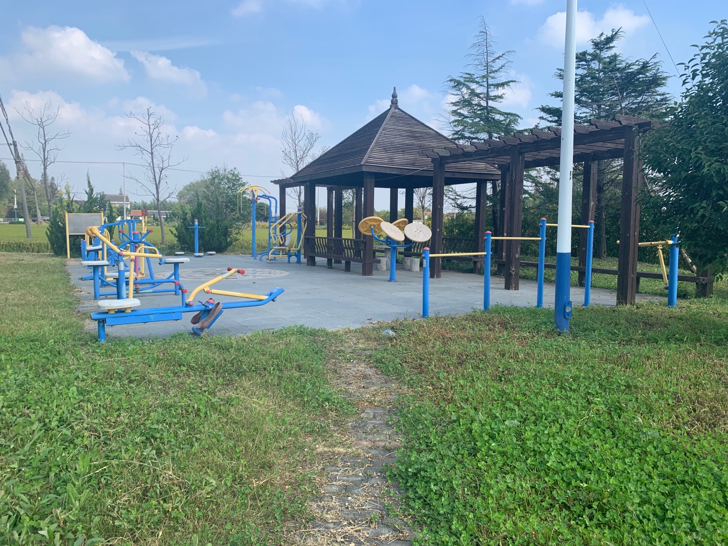 三星鎮(zhèn)南橋村健身點