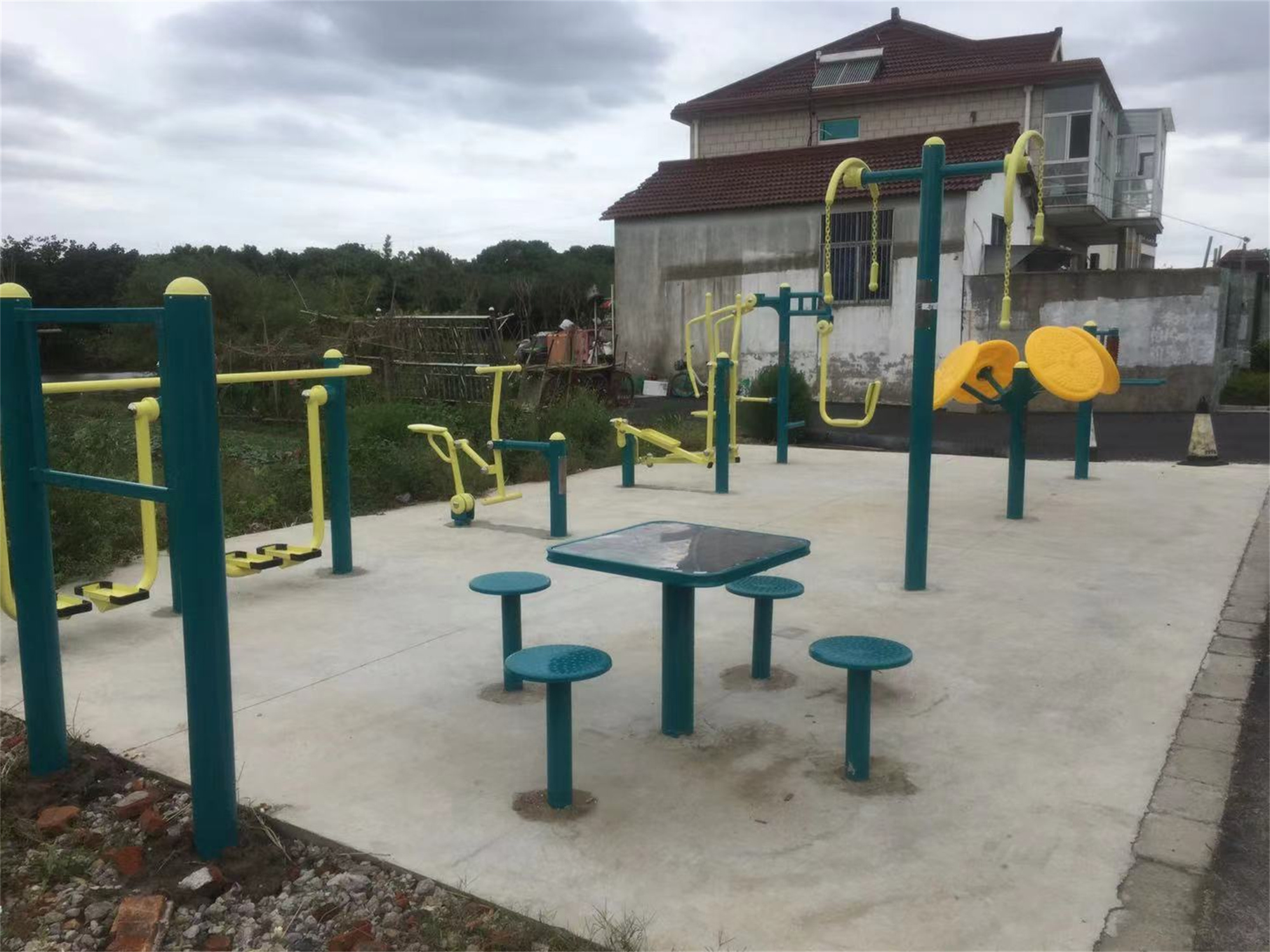 向陽村高家組健身點