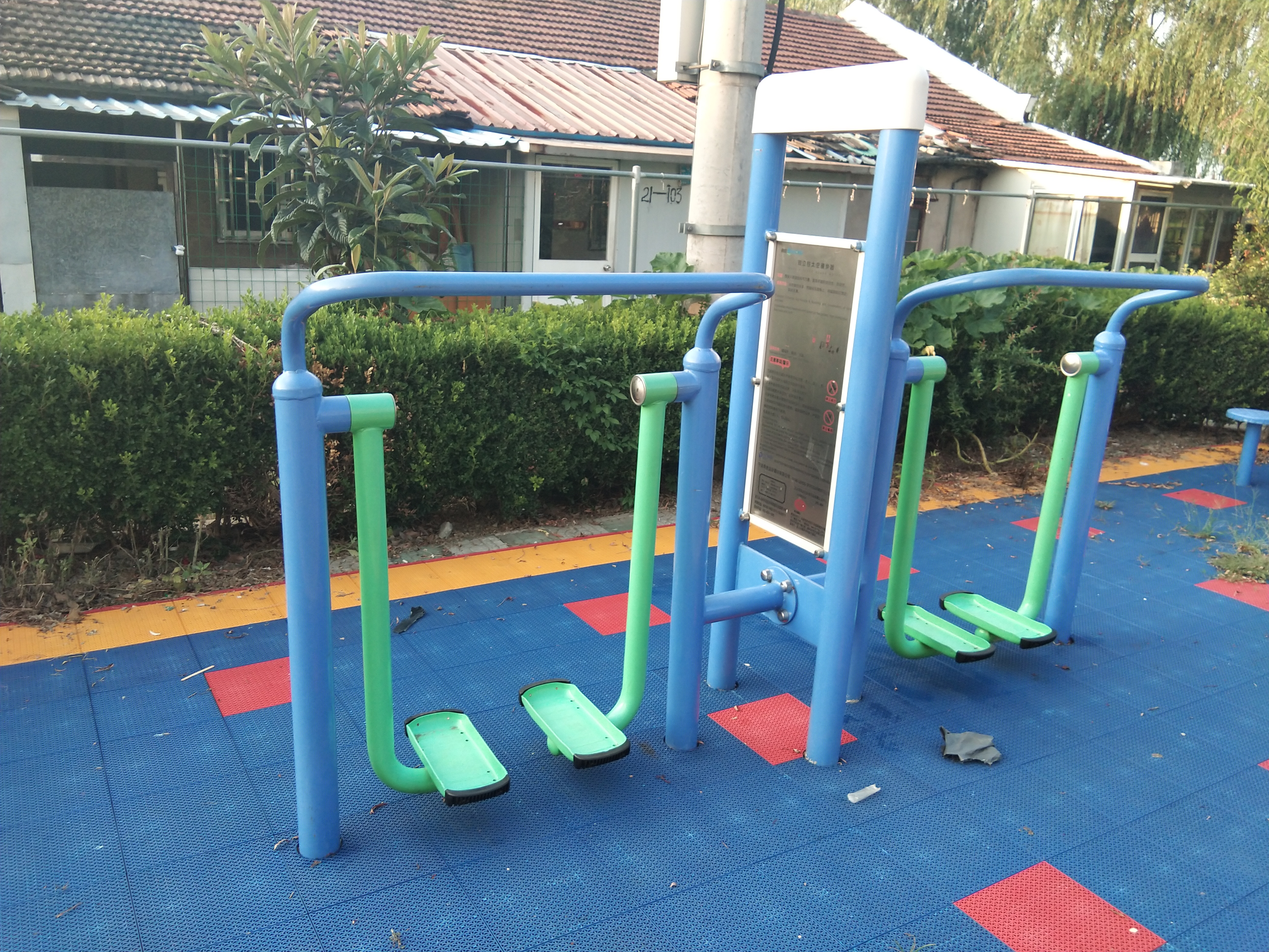 雙立柱太空漫步器 雙立柱太空漫步器