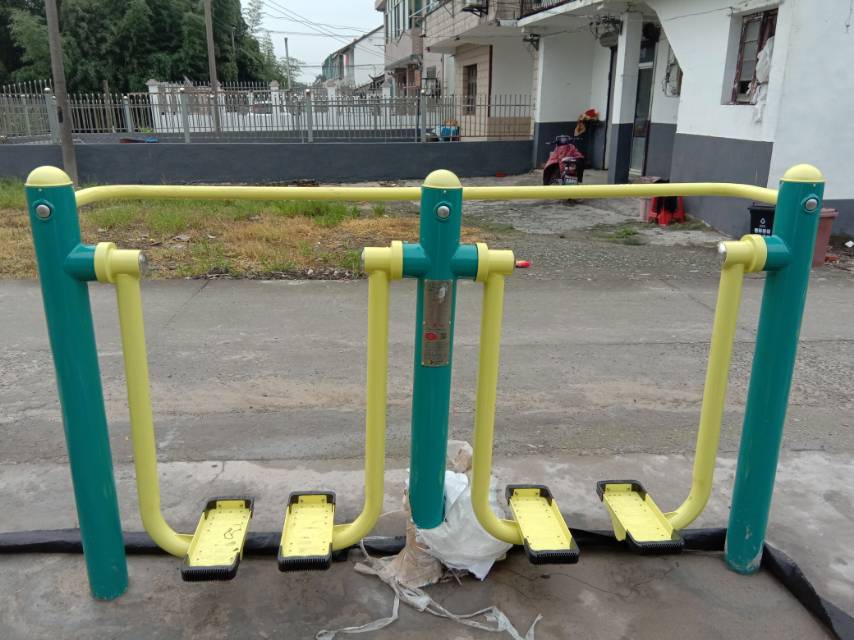 雙位太空漫步機(jī)