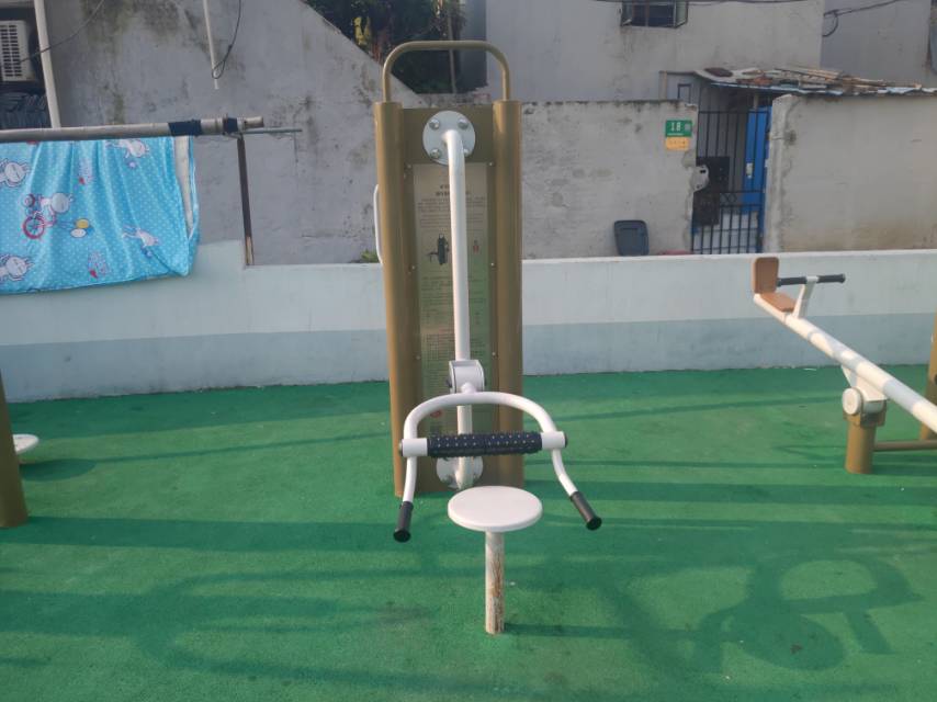 雙立柱腰背按摩器 雙立柱腰背按摩器