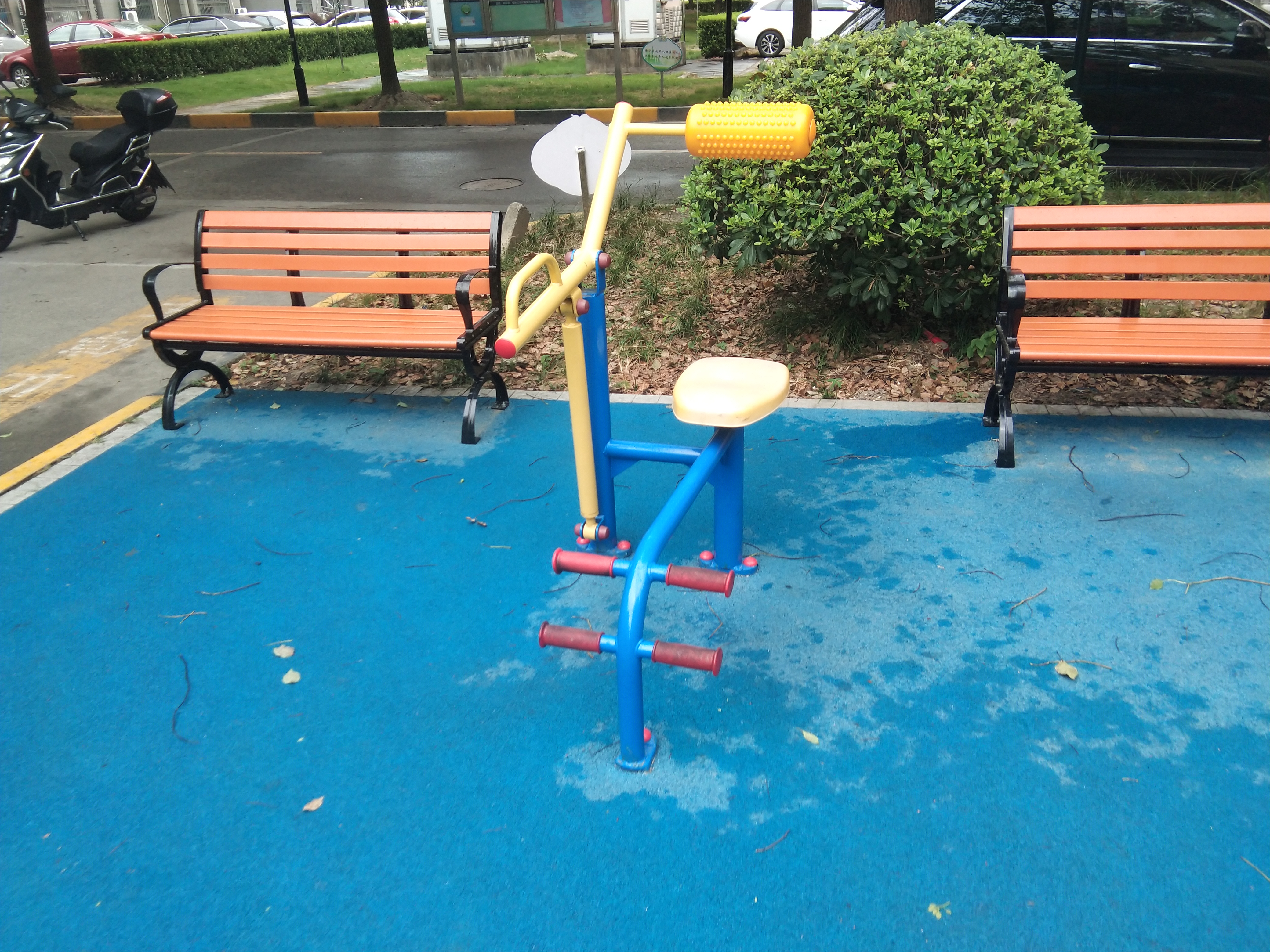 腹背鍛煉器 腹背鍛煉器