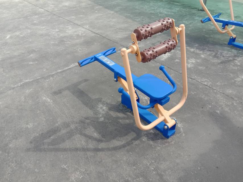 腹背屈伸訓練器