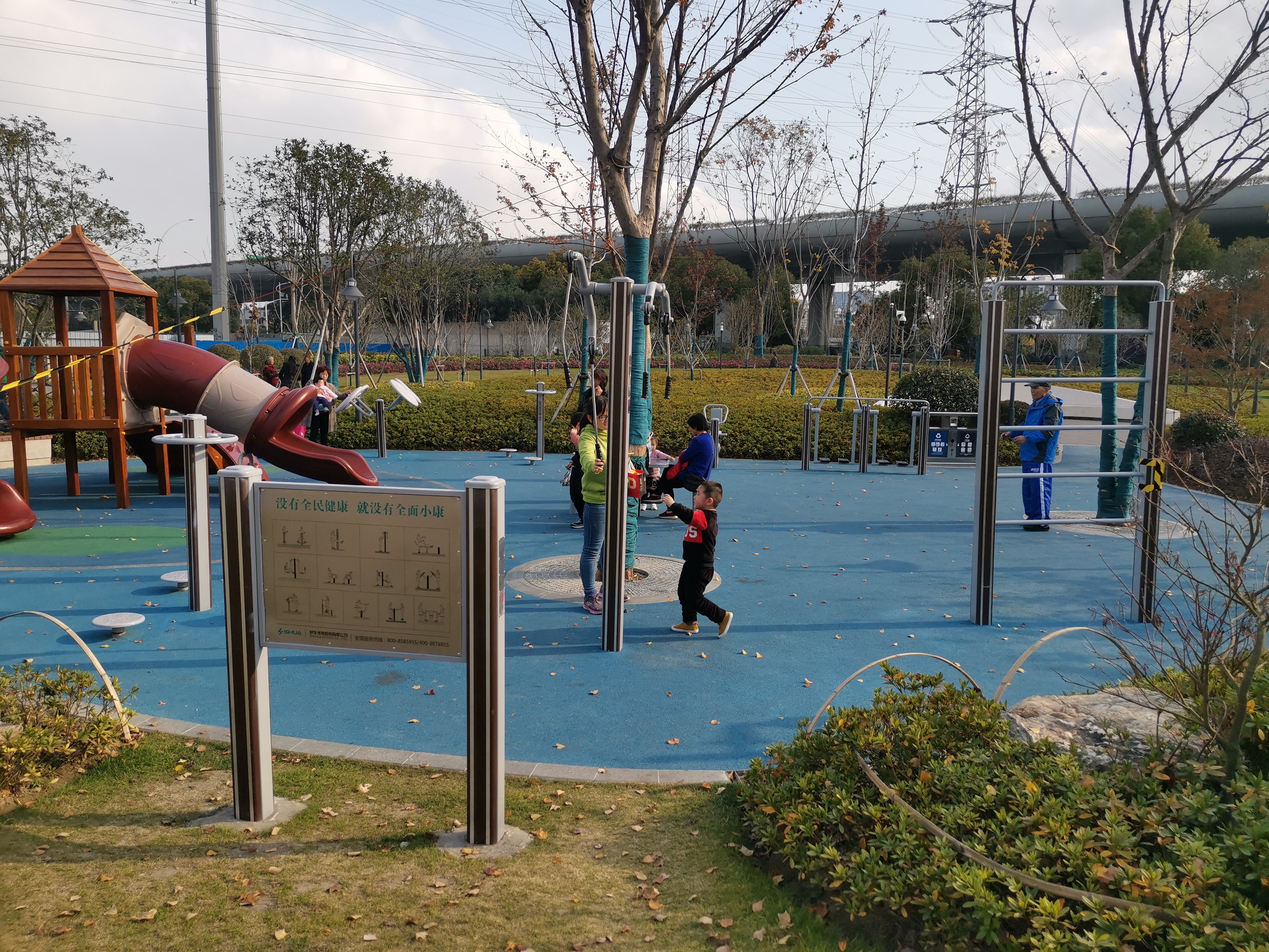 靜安區(qū)彭浦鎮(zhèn)永和公園健身點